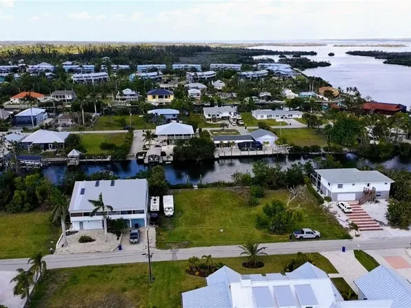 5250 Martin Cv, Bokeelia, FL 33922
