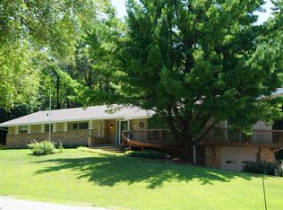 5305 Port Dr, Roscoe, IL 61073
