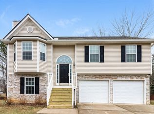 204 Remington Place Dr, Dallas, GA 30157