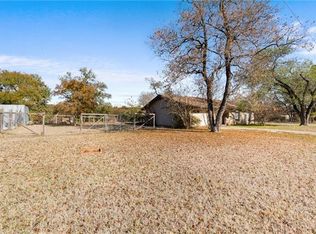 1206 Black Bear Dr, Manchaca, TX 78652