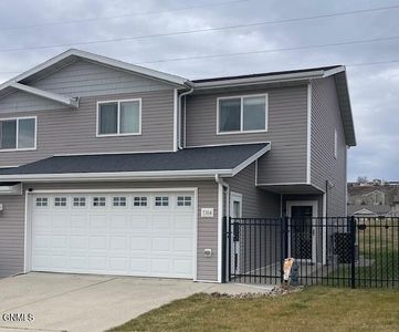 1304 Sorrento Cir, Bismarck, ND, 58501