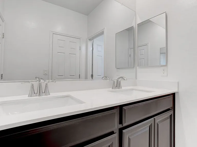 7106 Calvert Cliffs St — Photo 26