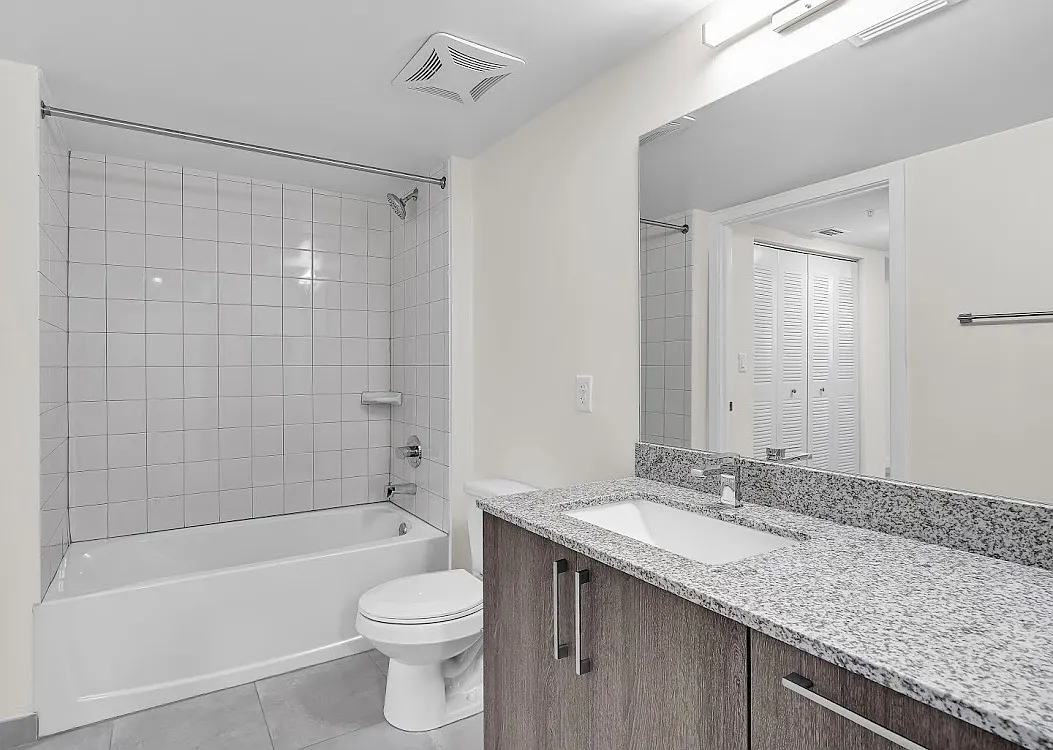 2 bed, 2.0 bath, 980 sqft, $2,370 — Photo 1