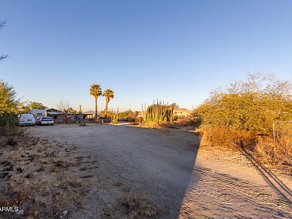 3rd image of 2306 E SOUTH MOUNTAIN Avenue