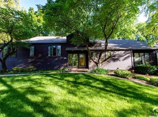 2905 Westdale Ct, Lawrence, KS 66049