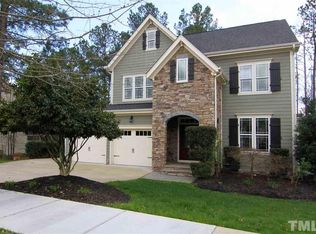 201 Wanderview Ln, Holly Springs, NC 27540