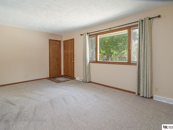 4th image of 7311 Aylesworth Ave