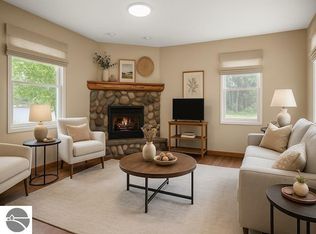 533 S Lake Shore Dr, Lake Leelanau, MI 49653