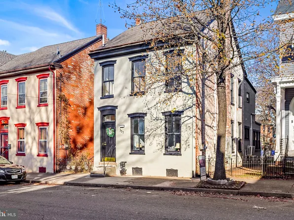 357 Chestnut St, Pottstown, PA 19464