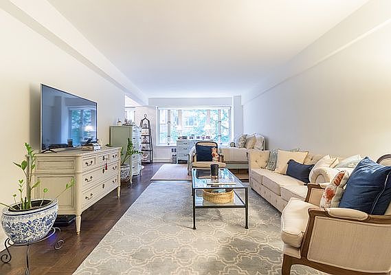 2nd image of 35 E 35th St APT 4B
