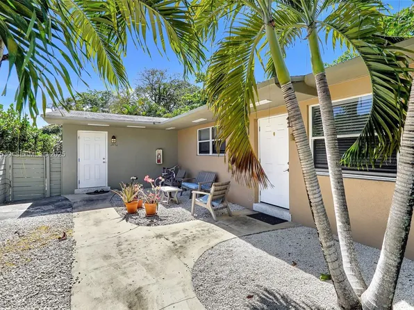 2470 NE 182nd Ter, North Miami Beach, FL 33160