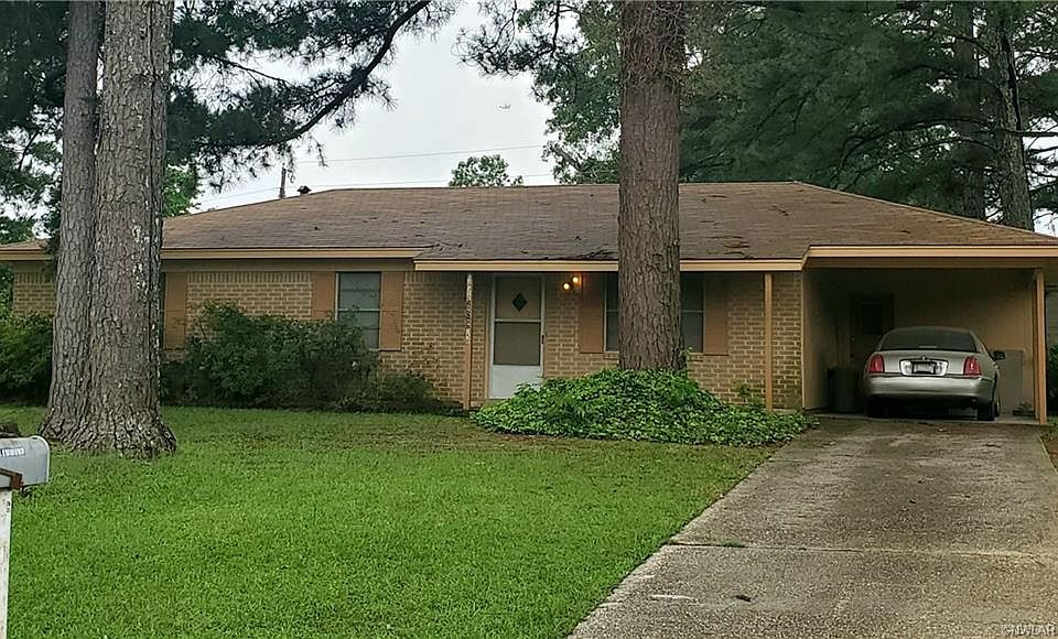 2nd image of 1005 Brenda Cir
