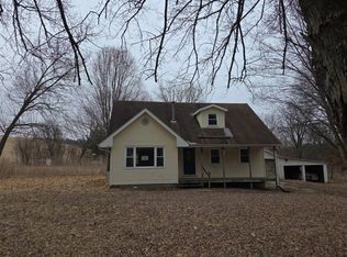 14416 Three Mile Rd, Savanna, IL 61074