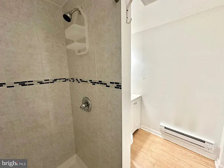 339 N Front St #D — Photo 4