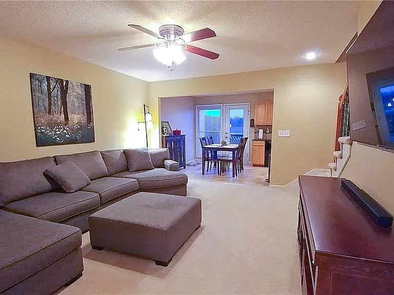 13007 Nebraska Ct — Photo 9