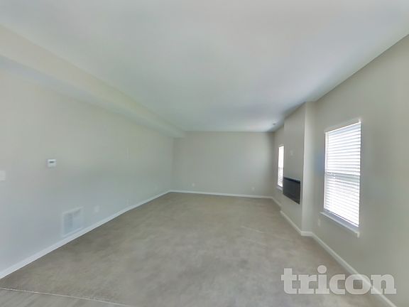 3rd image of 371 Wakefield Ct