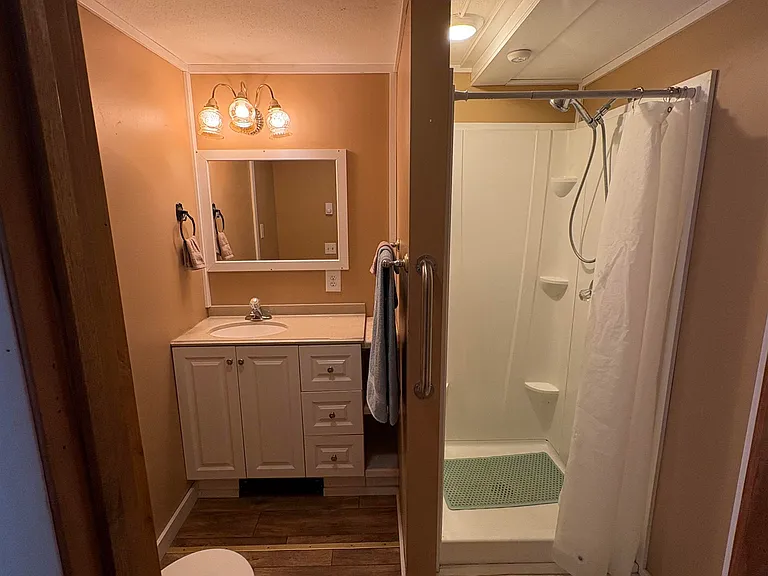1176 East Rd #COTTAGE — Photo 9