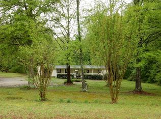 707 Tumlin Lake Rd, Temple, GA 30179