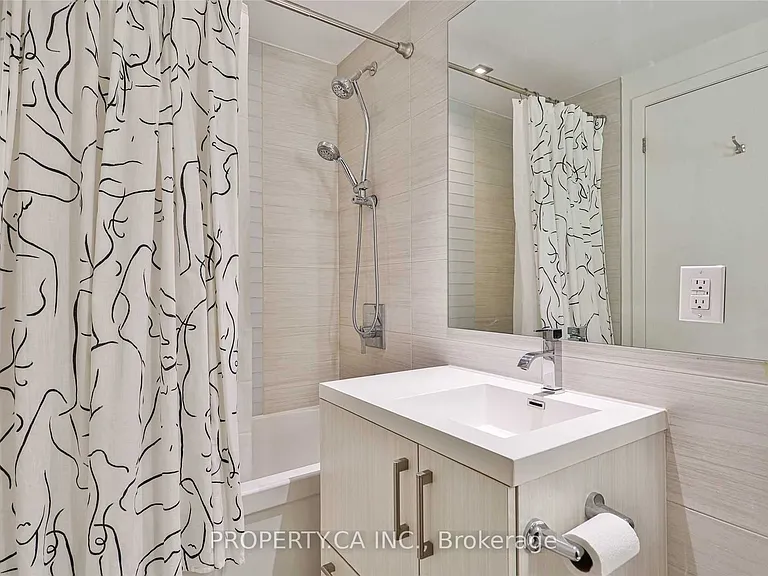 39 Sherbourne St #401 — Photo 15