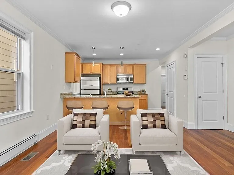 175 Elm St #1 — Photo 2