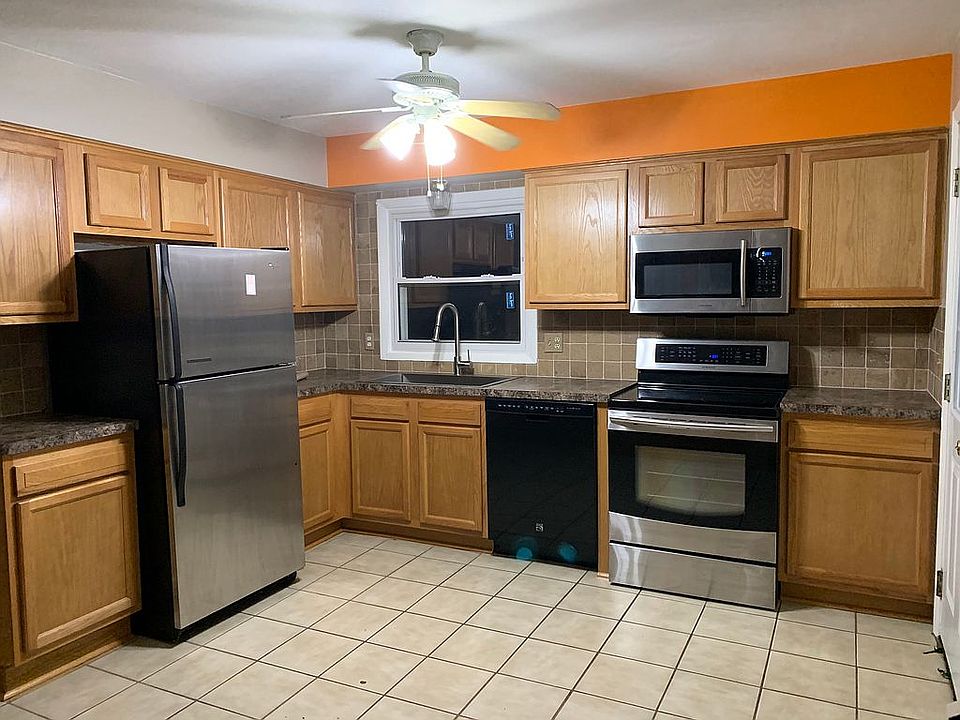 Apt 4 Kitchen