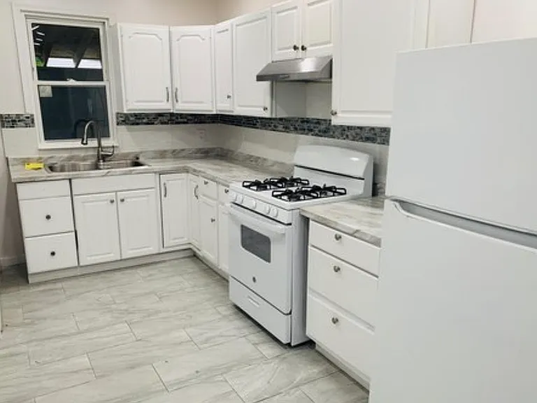 26 Maple Ave #1 — Photo 8