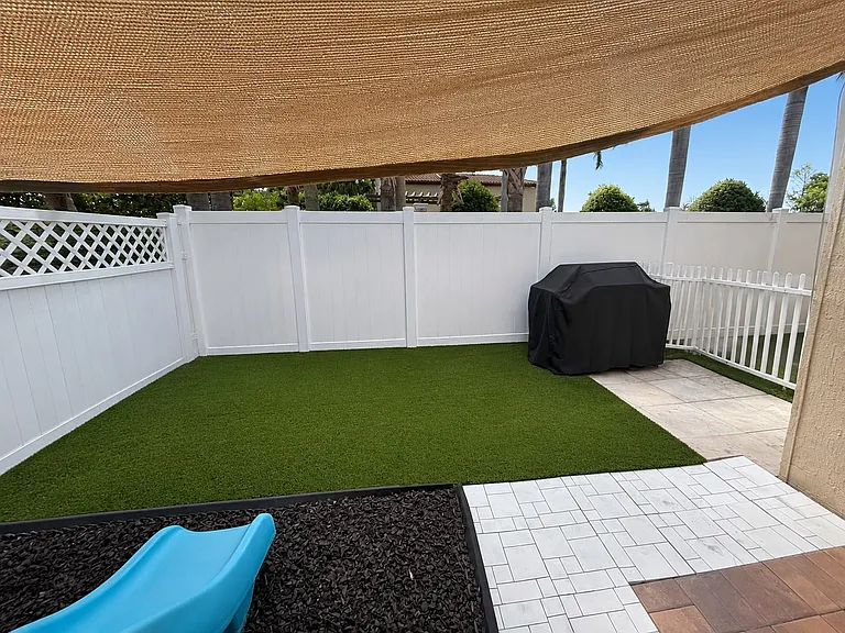 4822 NW 56th Ct — Photo 7