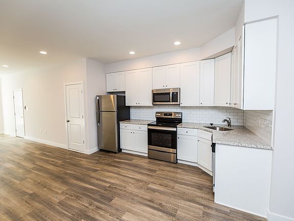 4th image of 2606 Maryland Ave #A