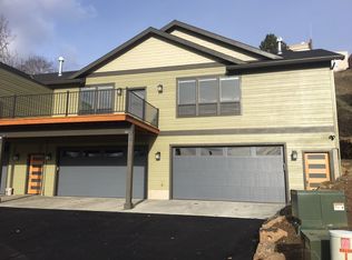 90B Ingram Pl, White Salmon, WA 98672