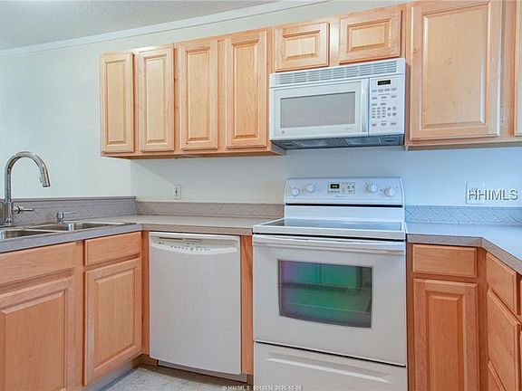 3rd image of 663 William Hilton Pkwy #1315