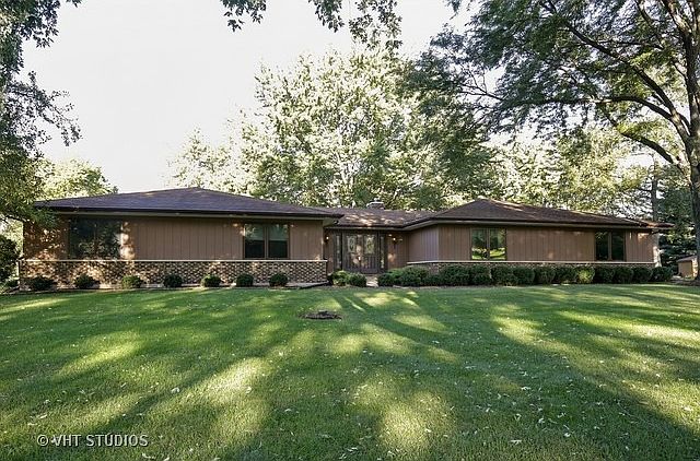 1st image of 298 Greenwood Dr