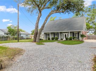 10624 Carthage St, River Ridge, LA 70123