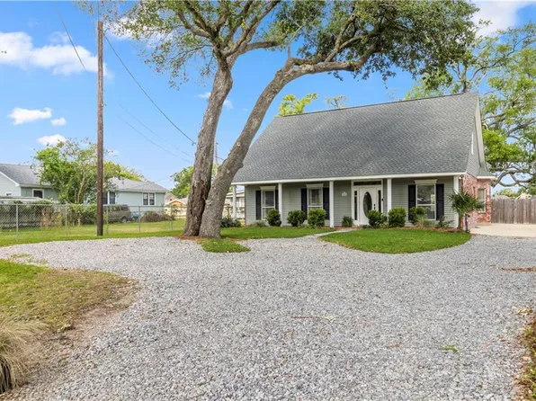 10624 Carthage St, River Ridge, LA 70123