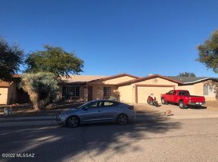 9831 E Bennett Dr, Tucson, AZ 85747