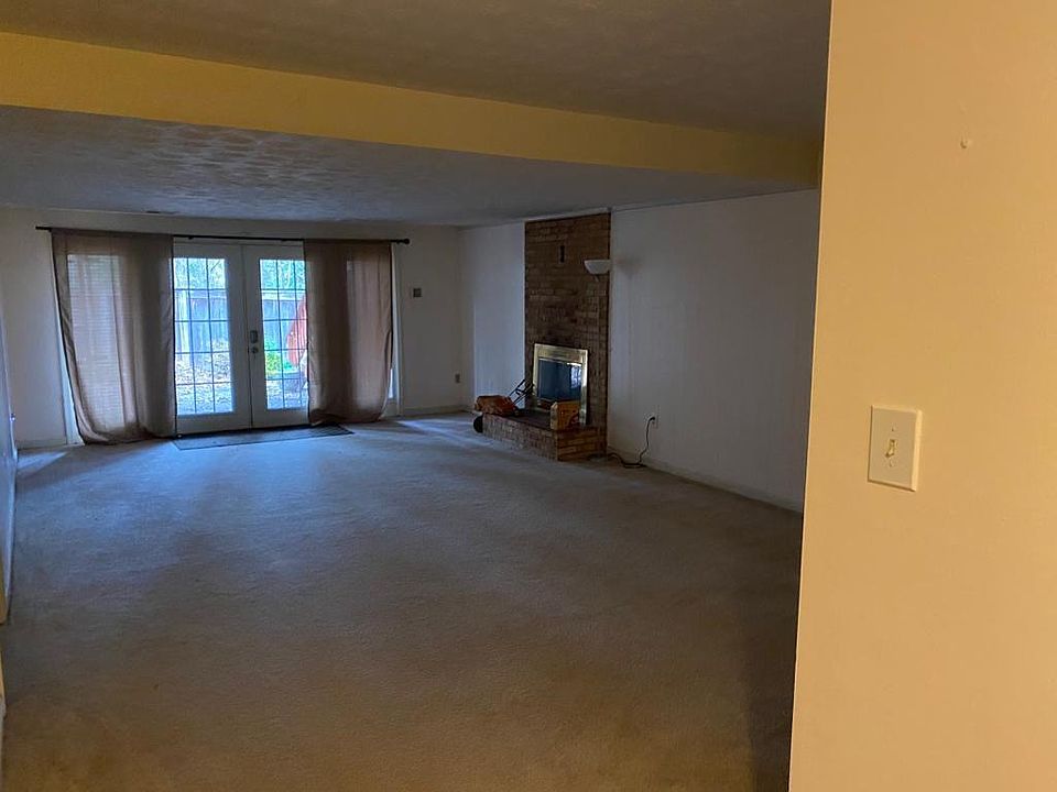 1st image of 4613 Luxberry Dr