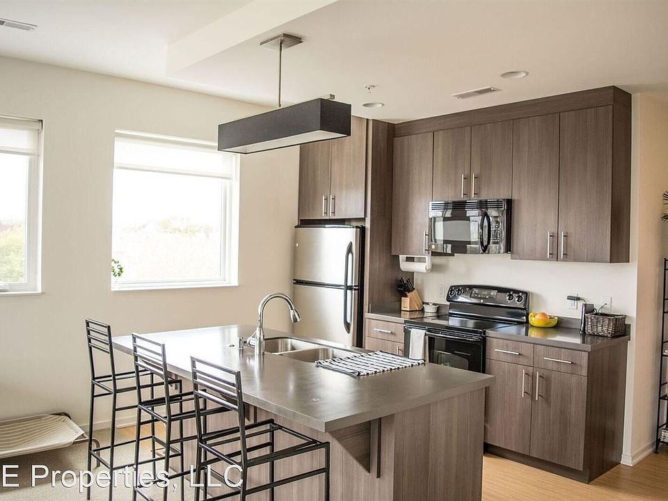 1st image of 1601 N Jackson St #11549596