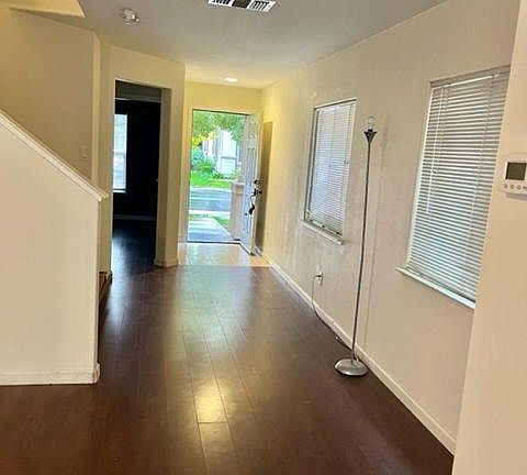 4th image of 10833 Iris Bloom Dr
