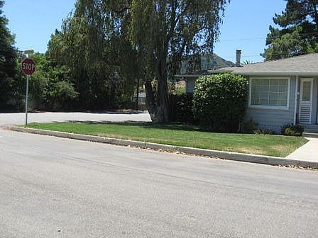 2nd image of 547 Ellen Way