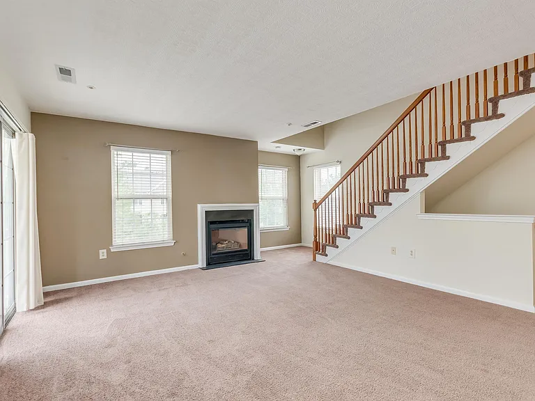5806 Riverfront Dr — Photo 10