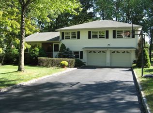 30 Handzel Rd, Whippany, NJ 07981