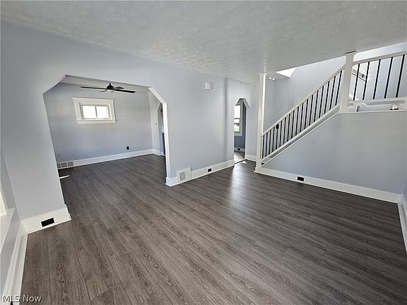4th image of 3388 W 118th St