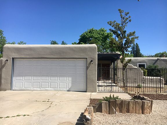 4th image of 3133 Don Quixote Dr NW