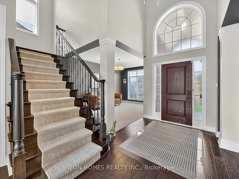 2192 Callingham Dr — Photo 2