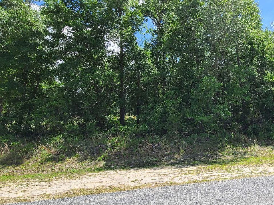 2nd image of 265 SW Fieldstone Ct