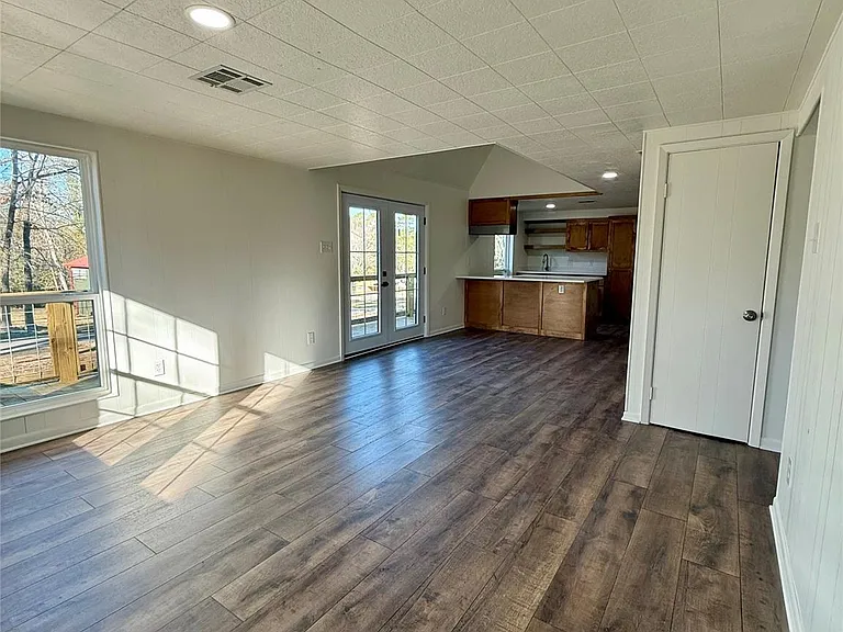 457 Impala Dr — Photo 6