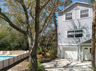 510 Ryans Woods Ln, Palm Harbor, FL 34683