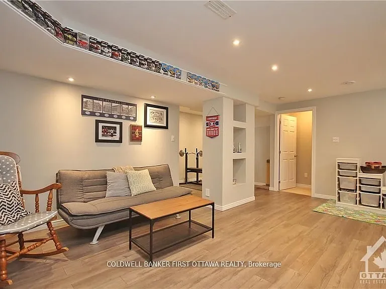 505 Bretby Cres — Photo 21