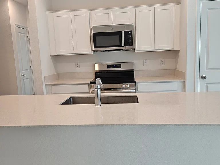 757 Reggie Rd — Photo 3