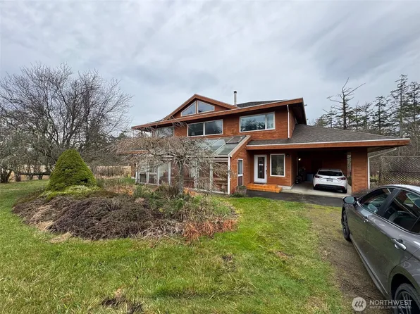 2464 Van Dam Road, Coupeville, WA 98239