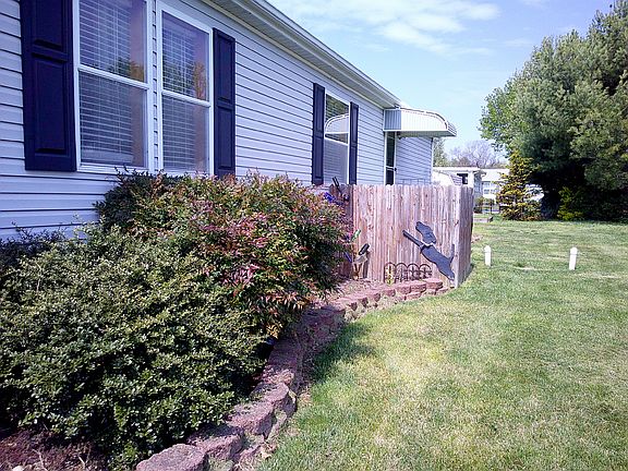 4th image of 14 Coventry Ln